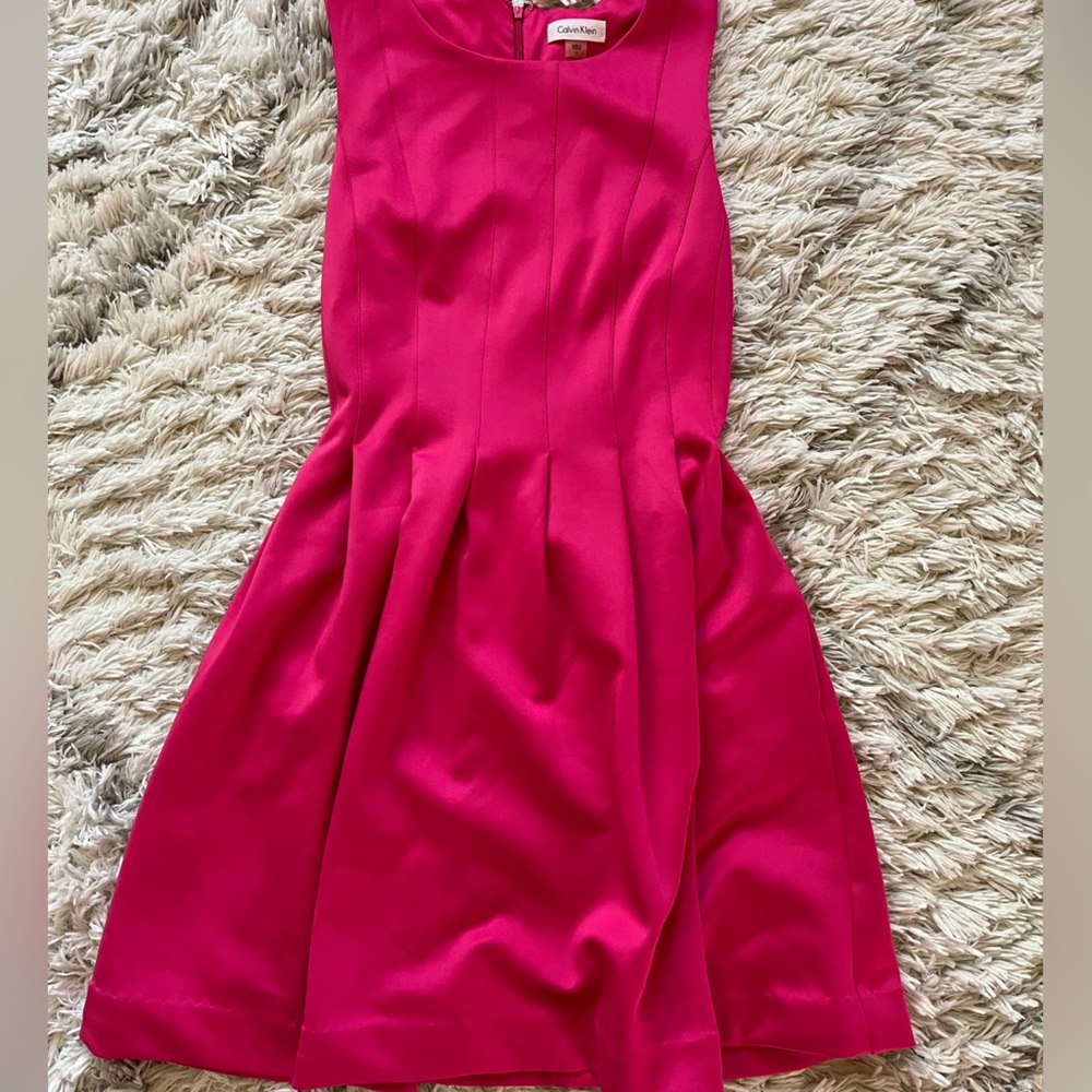 Pink dress - Picture 4 of 8